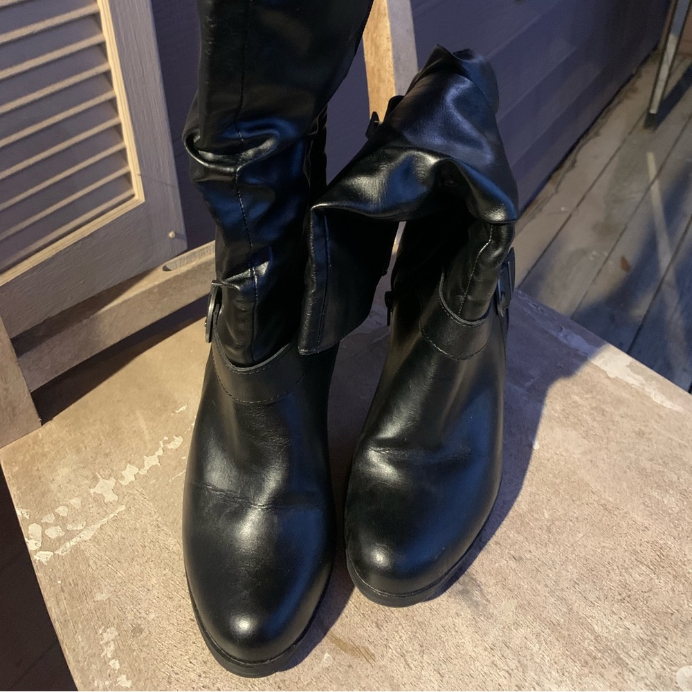 Black Boots